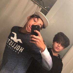 Meet your Posher, Zach